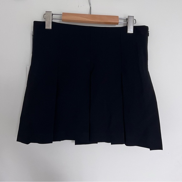 Aritzia Hathaway Tennis Skirt - Picture 6 of 7